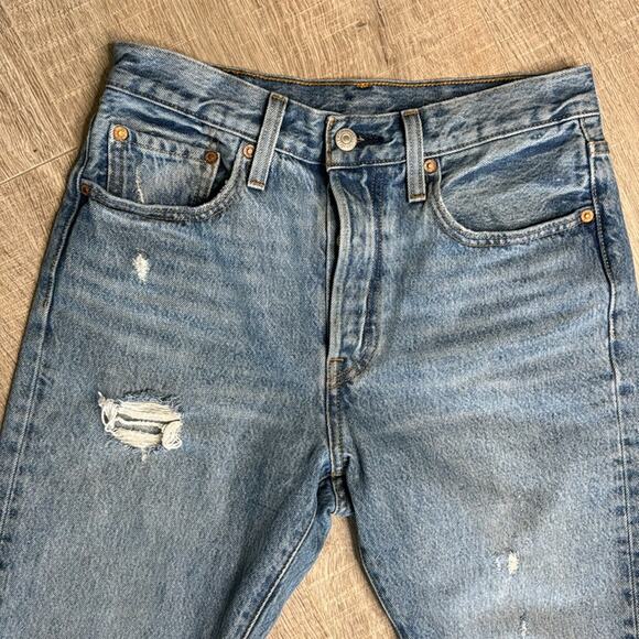 LEVI’S 501 Buttonfly Distressed Denim Jeans Women’s - Picture 3 of 11